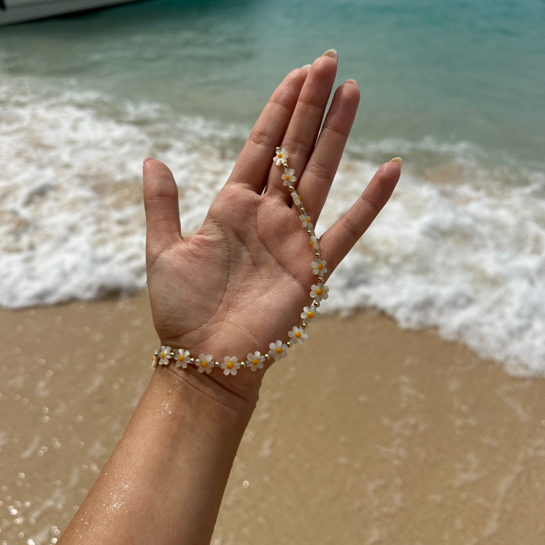 Daisy Choker