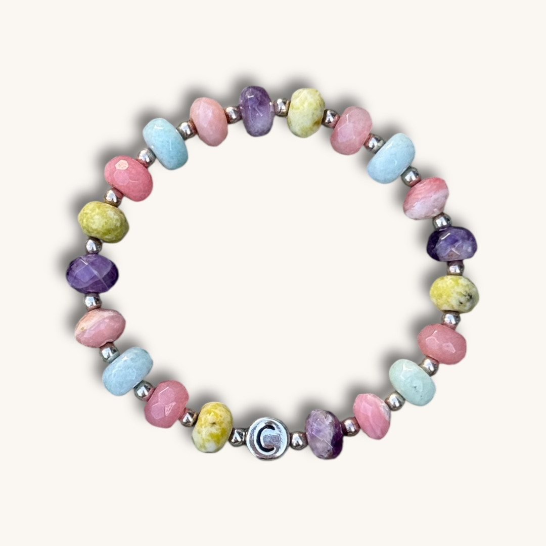 jade, rhodochrosit, amethyst stretch armband mit silber buchstabenperlen